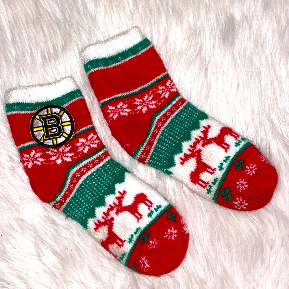 Bruins Ladies Christmas Themed Fuzzy Socks